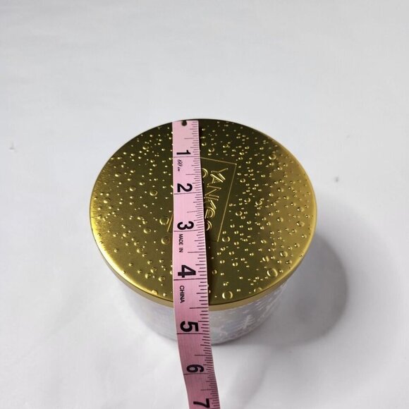 Yankee Candle Sparkling Cinnamon Reindeer 3 Wick Candle New - Picture 2 of 4